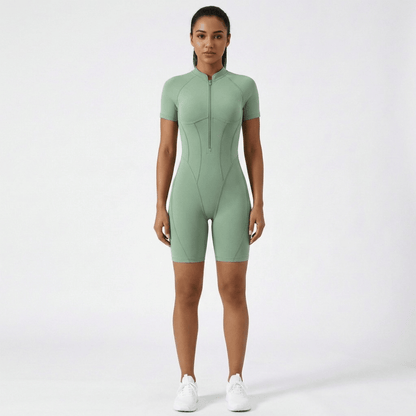 Short Catsuit mit Rückenausschnitt