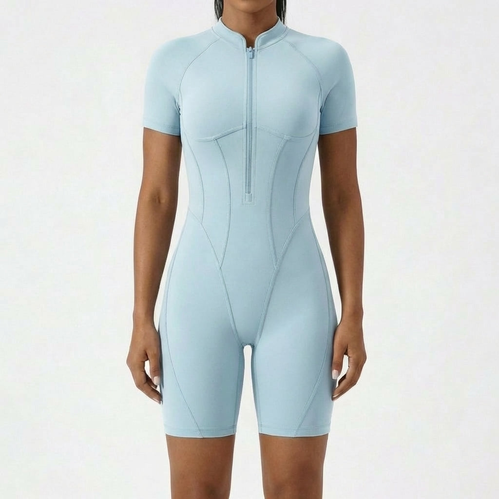 Short Catsuit mit Rückenausschnitt
