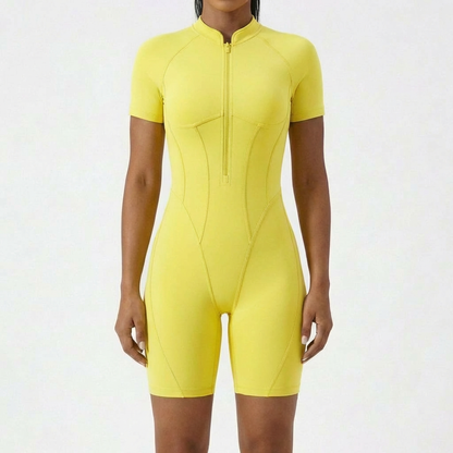 Short Catsuit mit Rückenausschnitt